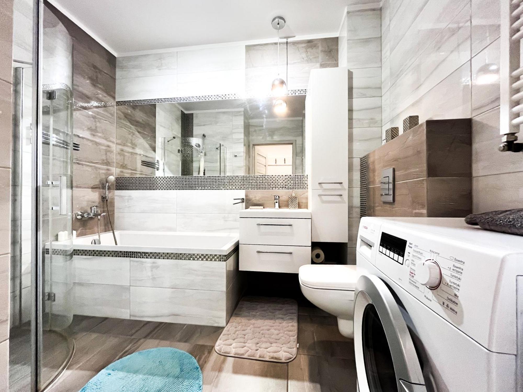 Walk To Park, Modern 2Bd Kitchen! Balcony, Parking Apartment Wroclaw Bagian luar foto