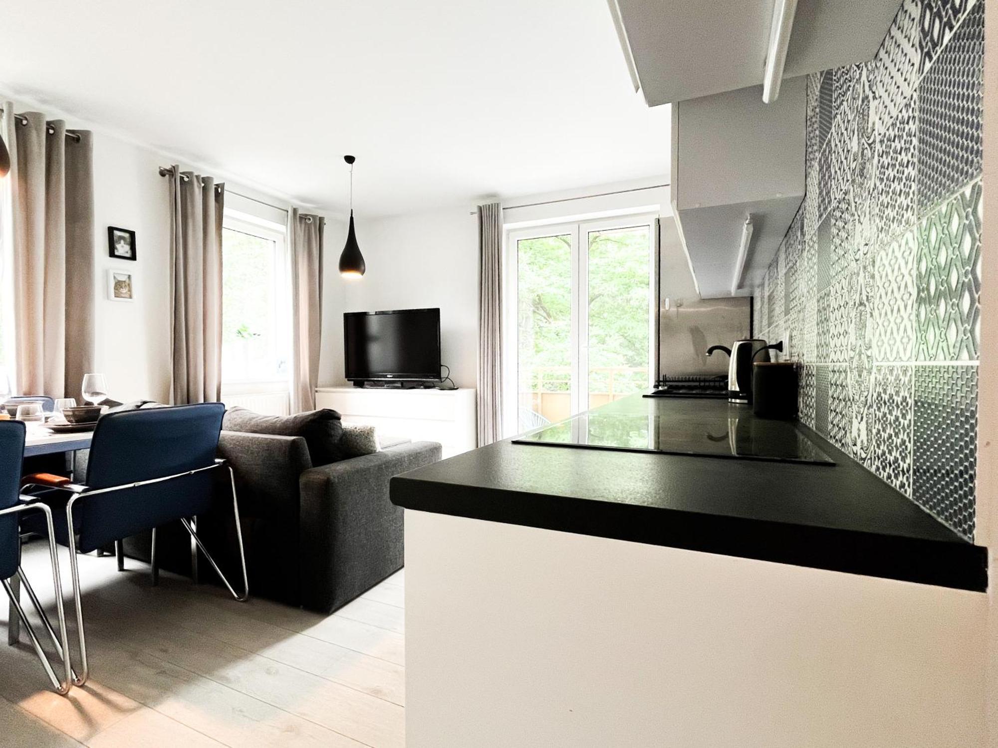 Walk To Park, Modern 2Bd Kitchen! Balcony, Parking Apartment Wroclaw Bagian luar foto